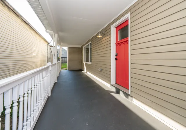 3rd image of 520 Lindsey St, Newport, KY 41071 | MLS# 645925