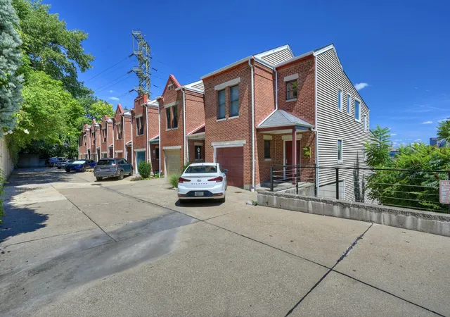 3rd image of 1226 Riverview Pl, Covington, KY 41011 | MLS# 645938