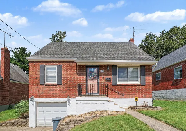 Photo 2 of Sale Pending at 75 Bon Jan Ln, Highland Heights, KY 41076 | MLS# 646192 | Listing updated on 2026-09-05