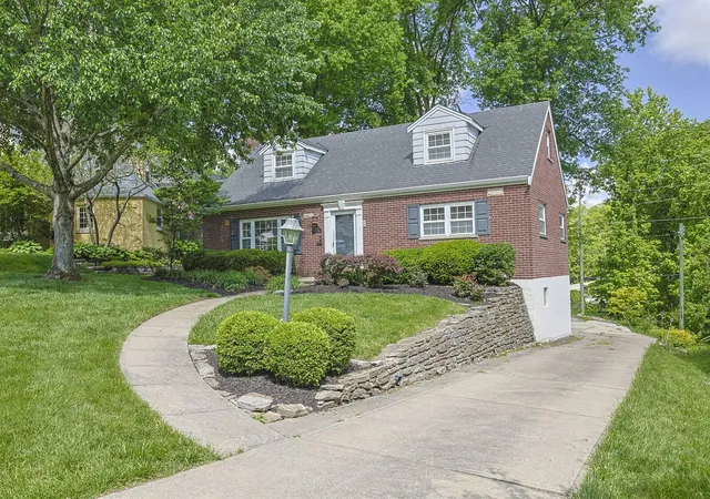 2nd image of 1067 Lawton Rd, Covington, KY 41011 | MLS# 645930