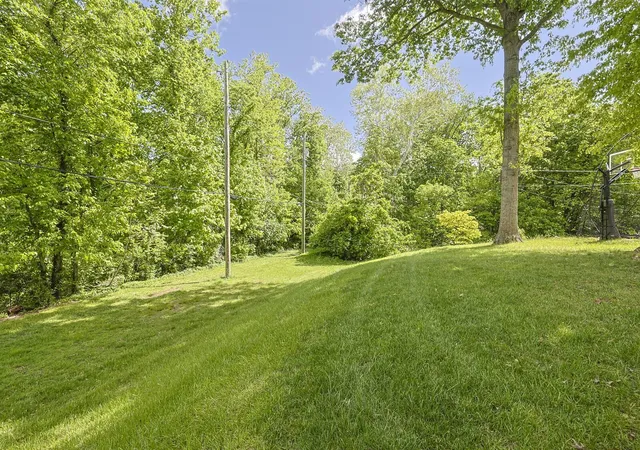 48th image of 1067 Lawton Rd, Covington, KY 41011 | MLS# 645930