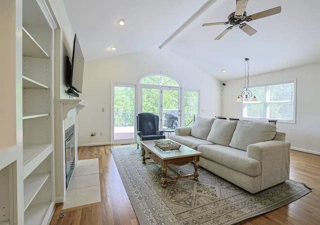 Photo 3 of Single family home for sale at 1067 Lawton Rd, Park Hills, KY 41011 | MLS# 645930 | Listing updated on 2026-10-05