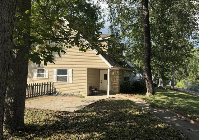 Photo 2 of Sale Pending at 3 Dallas Dr, Butler, KY 41006 | MLS# 646060 | Listing updated on 2026-10-01