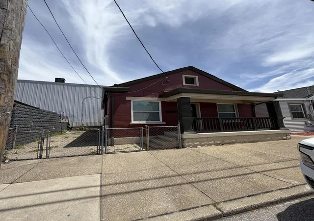 Photo 1 of Single family home for sale at 1003 Brighton St, Newport, KY 41071 | MLS# 646168 | Listing updated on 2026-08-29