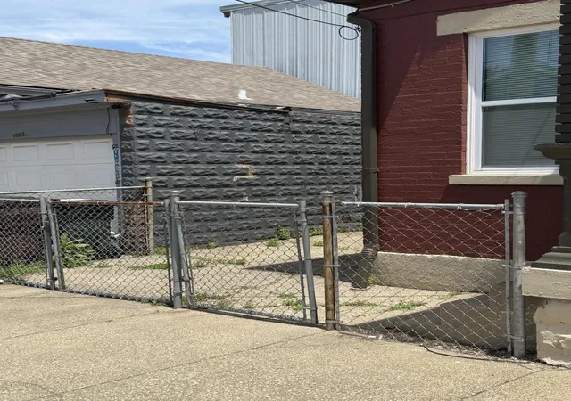 Photo 2 of Single family home for sale at 1003 Brighton St, Newport, KY 41071 | MLS# 646168 | Listing updated on 2026-08-29