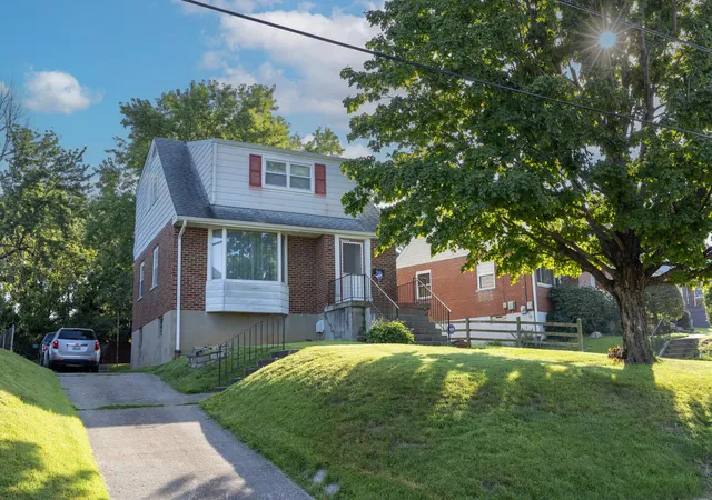 Photo 23 of Single family home for sale at 1 N Sherry Ln, Bellevue, KY 41073 | MLS# 646124 | Listing updated on 2026-09-09