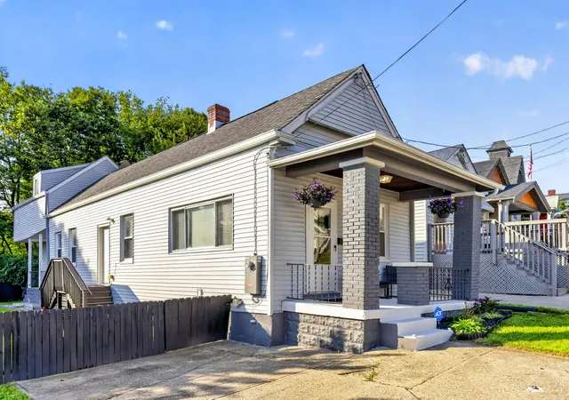 Photo 2 of Single family home for sale at 165 Main St, Newport, KY 41071 | MLS# 646075 | Listing updated on 2026-08-27