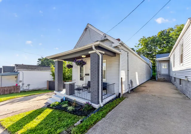Photo 3 of Single family home for sale at 165 Main St, Newport, KY 41071 | MLS# 646075 | Listing updated on 2026-08-27