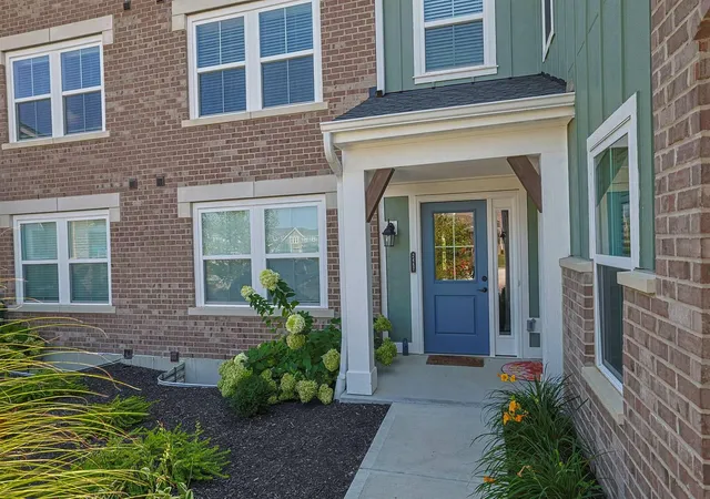 Photo 3 of Condo for sale at 2467 Bella Rdg, Fort Mitchell, KY 41017 | MLS# 646012 | Listing updated on 2026-09-13
