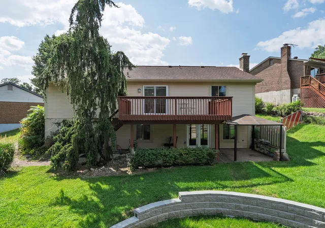 Photo 2 of Sale Pending at 9 Squire Ct, Highland Heights, KY 41076 | MLS# 646055 | Listing updated on 2026-09-03