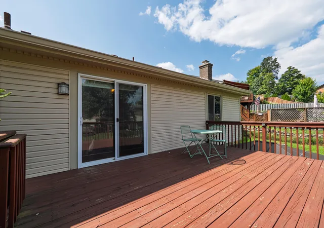 Photo 4 of Sale Pending at 9 Squire Ct, Highland Heights, KY 41076 | MLS# 646055 | Listing updated on 2026-09-03