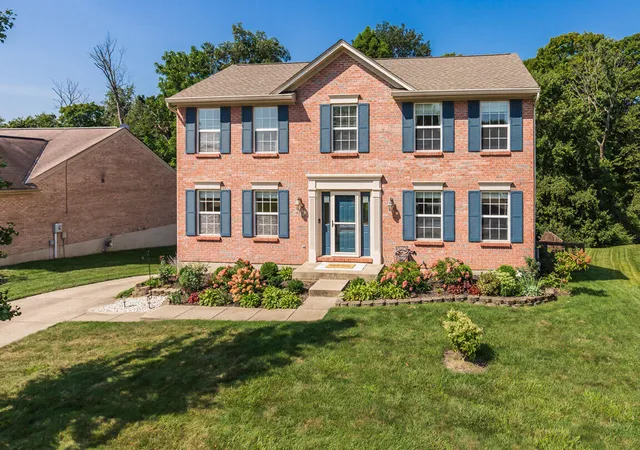 Photo 1 of Sale Pending at 7545 Roxbury Ct, Florence, KY 41042 | MLS# 646076 | Listing updated on 2026-09-10