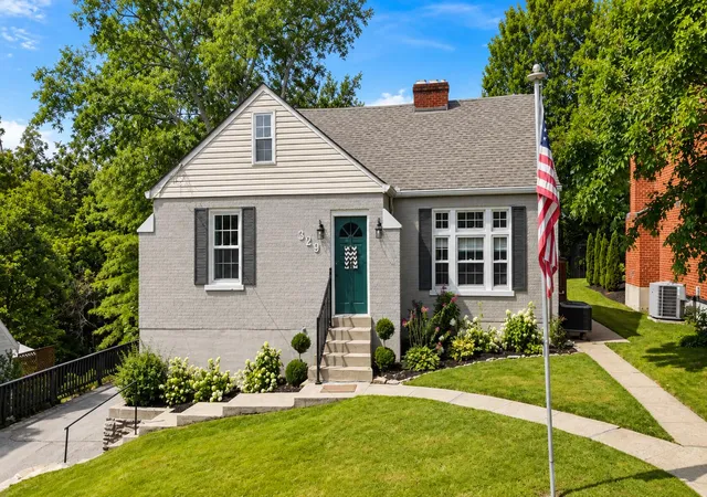 Photo 2 of Single family home for sale at 329 Highland Ave, Fort Mitchell, KY 41017 | MLS# 645992 | Listing updated on 2026-09-12