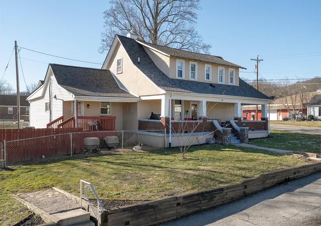 Photo 3 of Single family home for sale at 135 Ky Hwy 467 W, Sparta, KY 41086 | MLS# 645995 | Listing updated on 2026-08-24