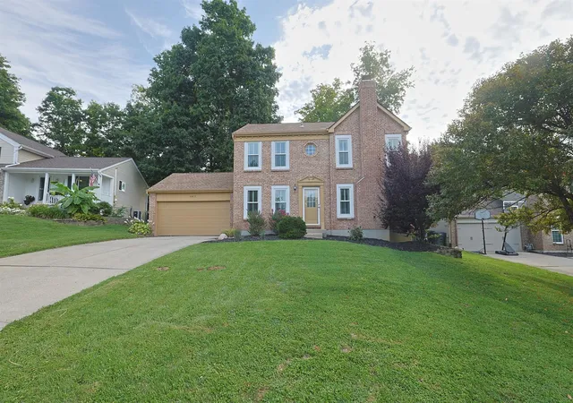 Photo 1 of Single family home for sale at 6812 Upland Ct, Florence, KY 41042 | MLS# 646002 | Listing updated on 2026-09-08