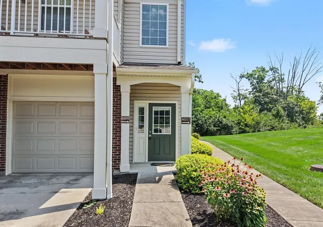 Photo 2 of Sale Pending at 4009 Baywood Cir, Erlanger, KY 41018 | MLS# 646003 | Listing updated on 2026-09-18