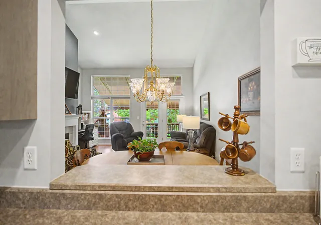 Photo 2 of Sale Pending at 2760 Mansion Pl, Crestview Hills, KY 41017 | MLS# 646064 | Listing updated on 2026-08-31