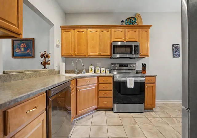 Photo 3 of Sale Pending at 2760 Mansion Pl, Crestview Hills, KY 41017 | MLS# 646064 | Listing updated on 2026-08-31