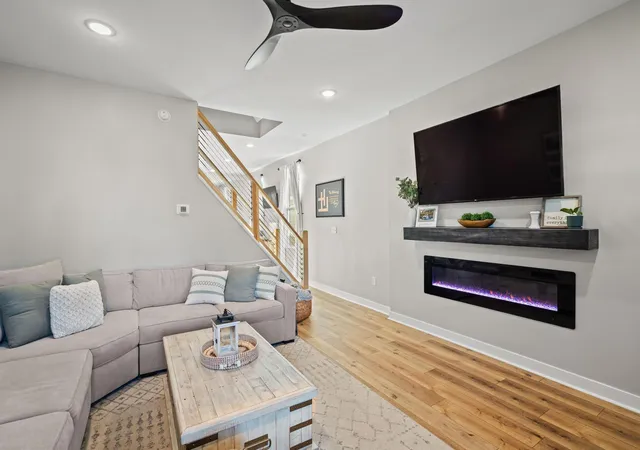 Photo 2 of Sale Pending at 429 Clark St, Bellevue, KY 41073 | MLS# 646020 | Listing updated on 2026-08-30