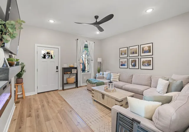Photo 3 of Sale Pending at 429 Clark St, Bellevue, KY 41073 | MLS# 646020 | Listing updated on 2026-08-30