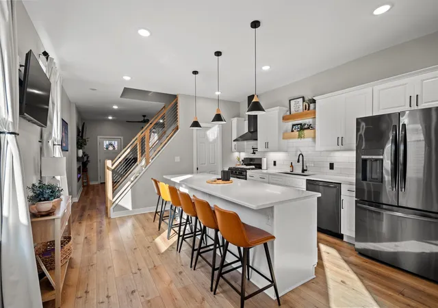 Photo 4 of Sale Pending at 429 Clark St, Bellevue, KY 41073 | MLS# 646020 | Listing updated on 2026-08-30