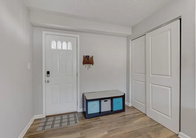 Photo 3 of Sale Pending at 264 Shaw Ave, Erlanger, KY 41018 | MLS# 646039 | Listing updated on 2026-08-28