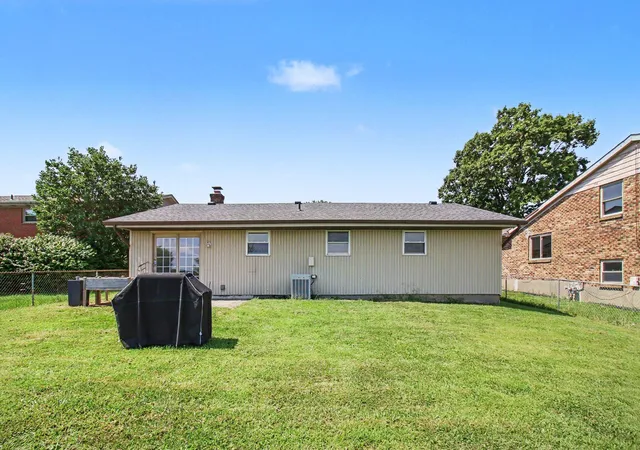 Photo 4 of Sale Pending at 205 Merravay Dr, Florence, KY 41042 | MLS# 646101 | Listing updated on 2026-08-31