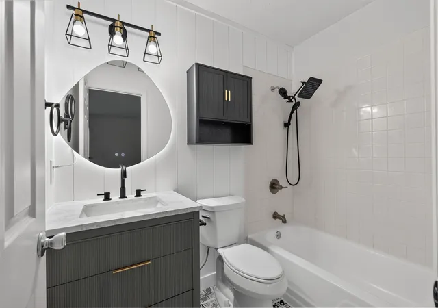 Listing Photo 2 - Condo for sale in building located at 105 Winding Wy, Covington, KY 41011 - Unit #C