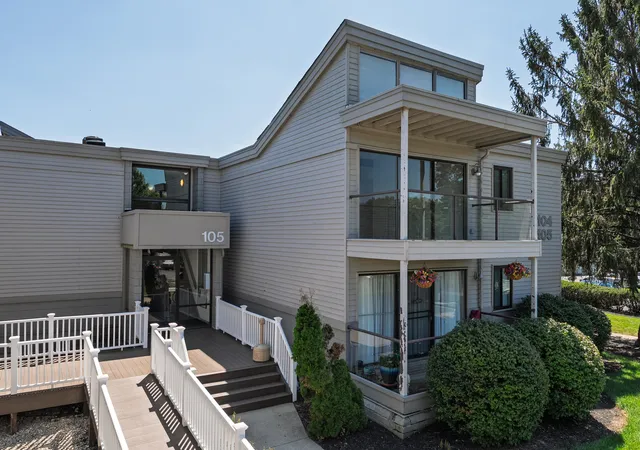 Photo 2 of Condo for sale at 105 Winding Wy #C, Covington, KY 41011 | MLS# 646058 | Listing updated on 2026-09-06