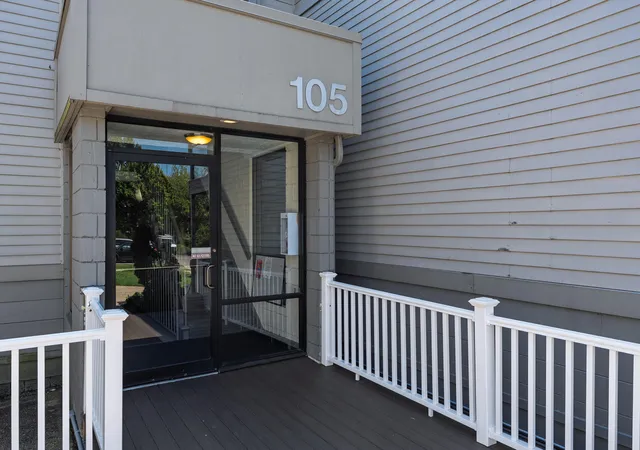 Photo 3 of Condo for sale at 105 Winding Wy #C, Covington, KY 41011 | MLS# 646058 | Listing updated on 2026-10-05