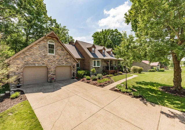 Photo 3 of Single family home for sale at 330 Oak St, Butler, KY 41006 | MLS# 646078 | Listing updated on 2026-09-16