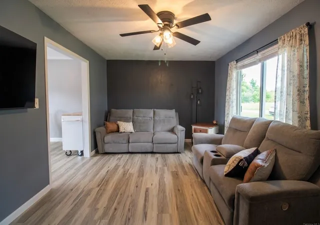 Photo 2 of Sale Pending at 2 Terence Rd, Williamstown, KY 41097 | MLS# 646081 | Listing updated on 2026-09-05
