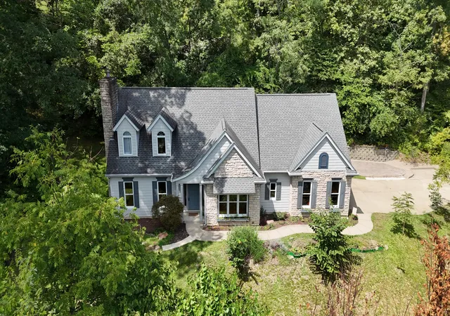 Photo 3 of Sale Pending at 1125 Cabin Creek Dr W, Cold Spring, KY 41076 | MLS# 646077 | Listing updated on 2026-09-10