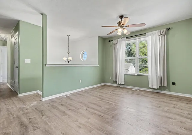 Photo 3 of Single family home for sale at 2067 Gribble Dr, Fort Mitchell, KY 41017 | MLS# 646102 | Listing updated on 2026-09-13