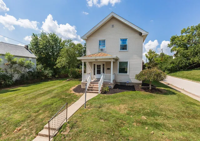 Photo 2 of Sale Pending at 3521 Myrtle Ave, Covington, KY 41015 | MLS# 646118 | Listing updated on 2026-09-03