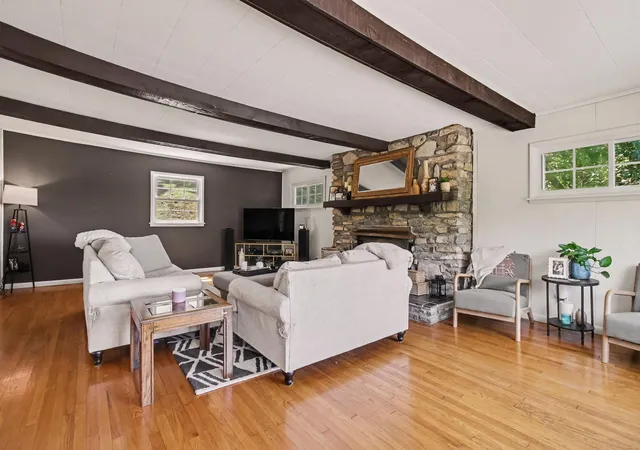 Photo 3 of Sale Pending at 519 Cleveland Ave, Taylor Mill, KY 41015 | MLS# 646148 | Listing updated on 2026-10-04