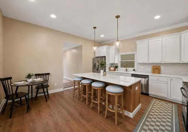 Photo 2 of Single family home for sale at 17 Butler St, Ludlow, KY 41016 | MLS# 646122 | Listing updated on 2026-08-28