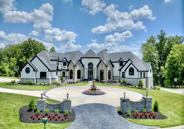 Photo 1 of Mansion for sale at 10826 Omaha, Union, KY 41091 | MLS# 646149 | Listing updated on 2026-09-14