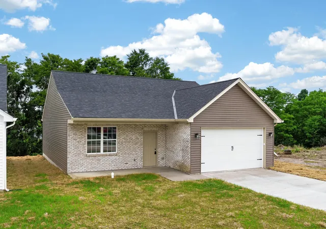 Photo 2 of Single family home for sale at 126 Belmont Ct, Williamstown, KY 41097 | MLS# 646142 | Listing updated on 2026-09-13
