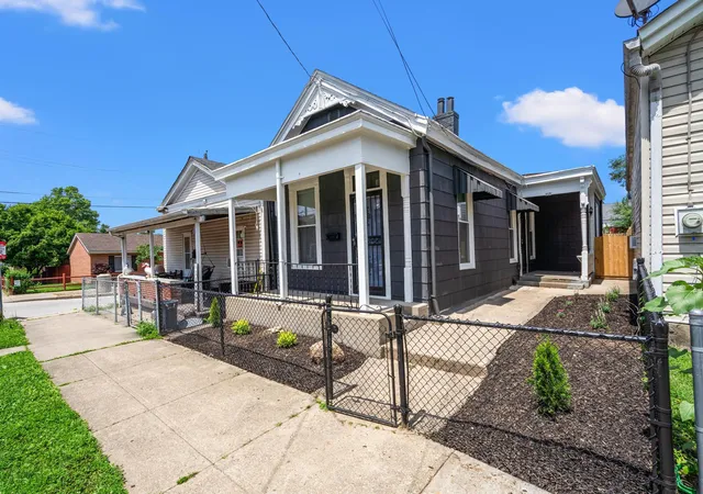 Photo 1 of Single family home for sale at 215 W 7th St, Newport, KY 41071 | MLS# 646143 | Listing updated on 2026-08-28