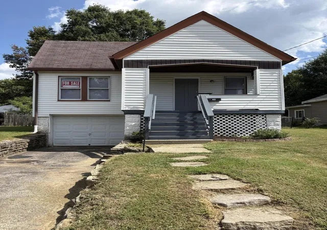 Photo 1 of Single family home for sale at 40 Sunset Ave, Erlanger, KY 41018 | MLS# 646154 | Listing updated on 2026-09-15