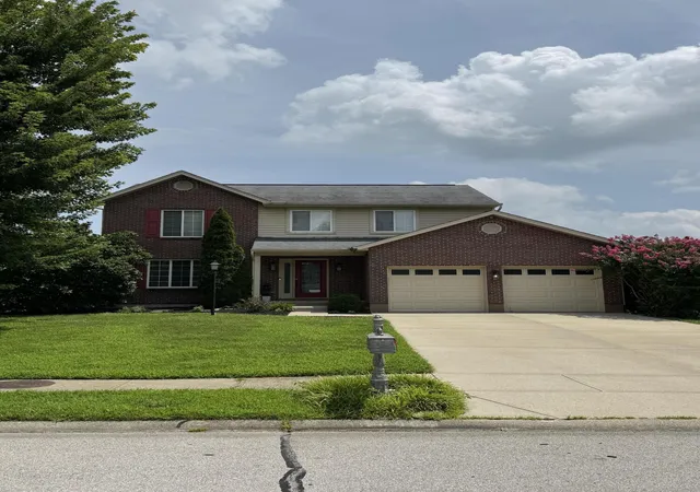 Photo 2 of Sale Pending at 10008 Wild Cherry Dr, Union, KY 41091 | MLS# 646164 | Listing updated on 2026-09-17