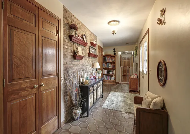 Photo 3 of Single family home for sale at 10509 Killarney Dr, Union, KY 41091 | MLS# 646170 | Listing updated on 2026-08-30