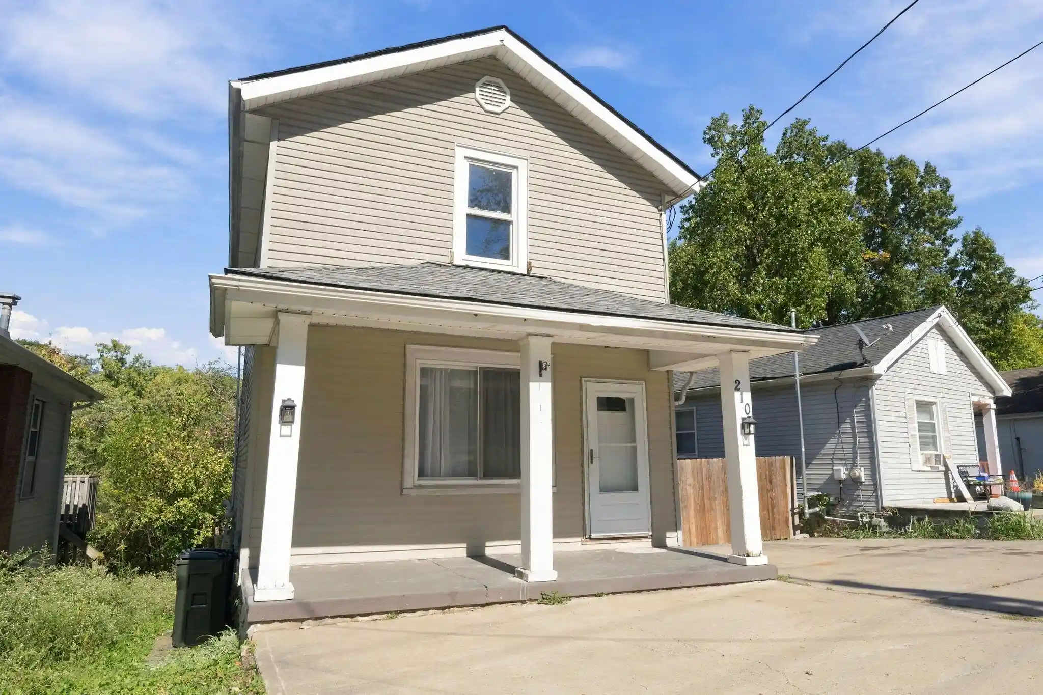 Photo 1 of Single family home for sale at 210 Grand Ave, Taylor Mill, KY 41015 | MLS# 647367 | Listing updated on 2026-10-08