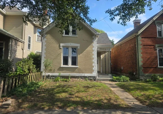 Single family home for sale at 459 Washington Ave, Bellevue, KY 41073 | MLS# 647108