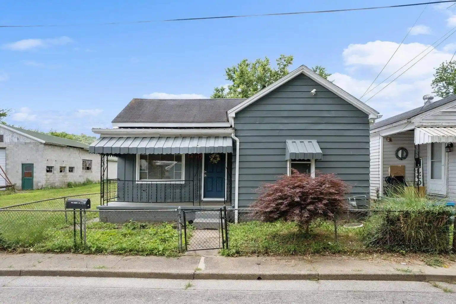 Single family home for sale at 1418 Chester St, Maysville, KY 41056 | MLS# 647057