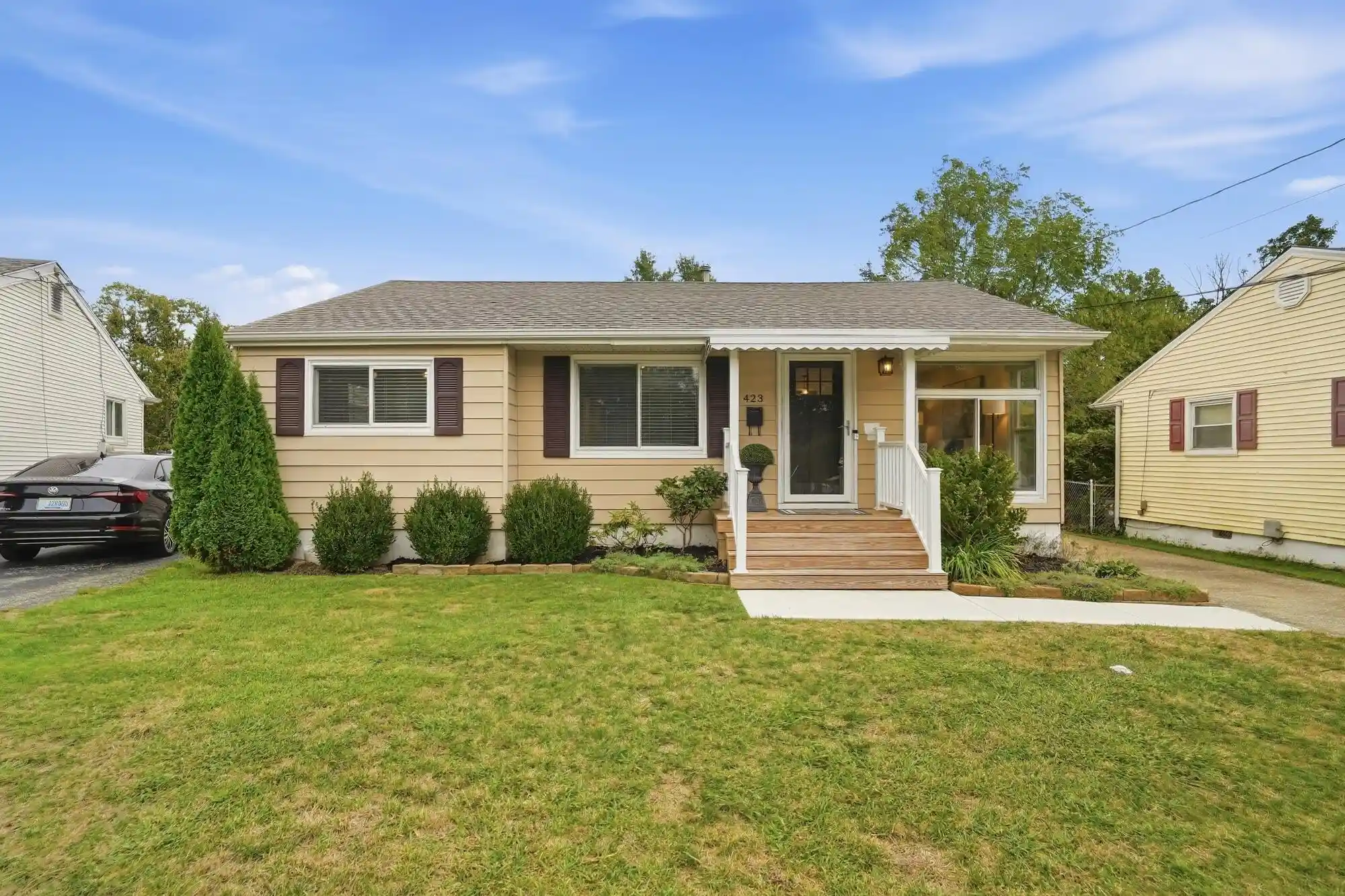 Photo 1 of Sale Pending at 423 Avon Ct, Crescent Park, KY 41017 | MLS# 646946 | Listing updated on 2026-10-01