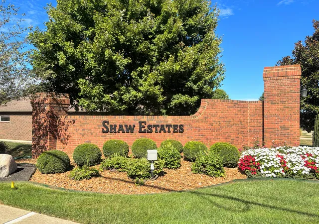 Photo 2 of Single family home for sale at 10871 Griststone Cir, Independence, KY 41051 | MLS# 646997 | Listing updated on 2026-09-28