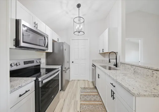 Photo 3 of Condo for sale at 175 Cave Run Dr #10, Erlanger, KY 41018 | MLS# 647029 | Listing updated on 2026-09-30
