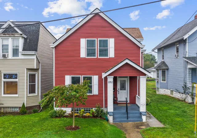 Photo 1 of Single family home for sale at 102 W Walnut St, Southgate, KY 41071 | MLS# 647025 | Listing updated on 2026-10-05